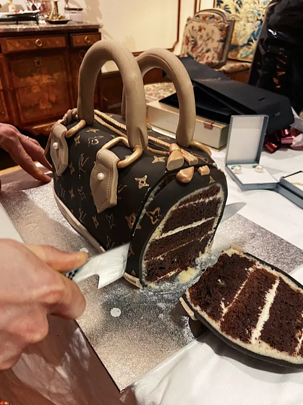 Luis Vuitton Bag Cake